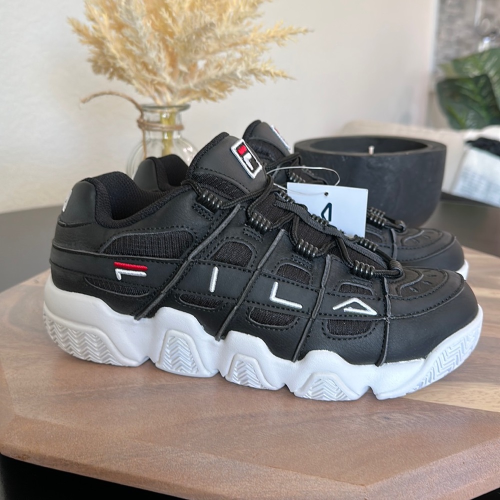 Fila Uproot Black Women Size 7.5